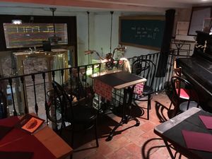 Upstairs mezzanine  at El Pati de la Veina in Girona