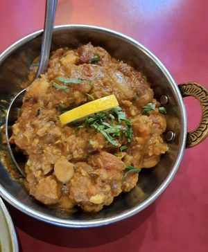Chickpea masala (Chole masala) at Otsal - 옷살 in Seoul