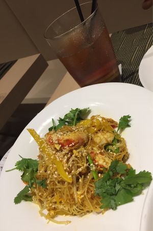 Singaporean noodles at Orchid Veggie in Hong Kong Island