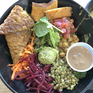 Bol Aristote avec tempeh at Copper Branch - Mont-Royal in Montreal