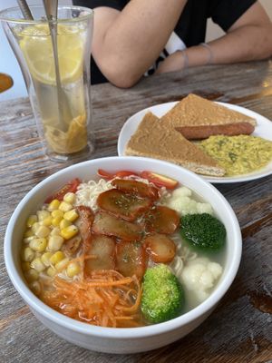 Fortunate set at LN Fortunate Coffee in Hong Kong Island