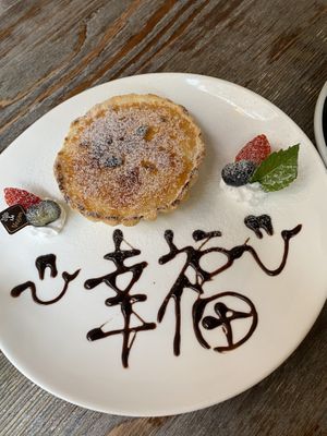 Creme brûlée tart at LN Fortunate Coffee in Hong Kong Island