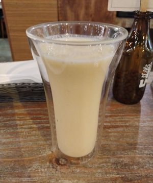 Pineapple & Banana Smoothie 鳳梨香蕉果昔 👍 at LN Fortunate Coffee in Hong Kong Island