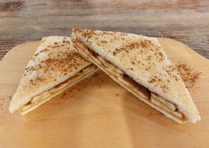 Banana, Cinnamon and Peanut Butter Toast 香蕉玉桂花生醬多士 at LN Fortunate Coffee in Hong Kong Island