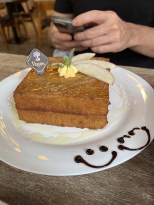 Apple cinnamon fresh toast  at LN Fortunate Coffee in Hong Kong Island