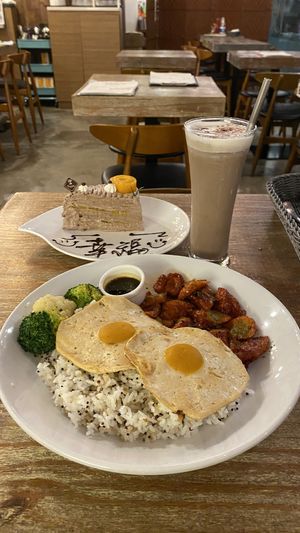   at LN Fortunate Coffee in Hong Kong Island