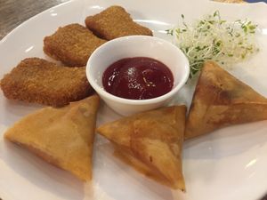 Deep fried veg nugget and curry pie at LN Fortunate Coffee in Hong Kong Island
