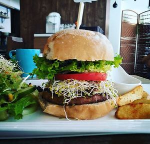 Beef and mushroom burger at LN Fortunate Coffee in Hong Kong Island
