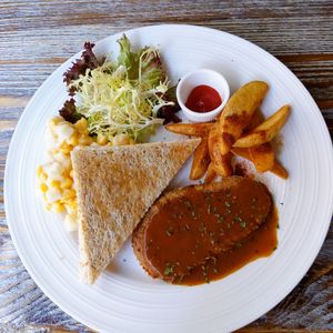 Vegan Steak with Black Pepper Sauce & Toast
with Salad & Potato Wedges at LN Fortunate Coffee in Hong Kong Island