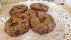 Almond choco cookie at Under the Mango Tree in Miami Beach