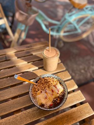 Superfood açai bowl + chocolate banana smoothie   at Under the Mango Tree in Miami Beach