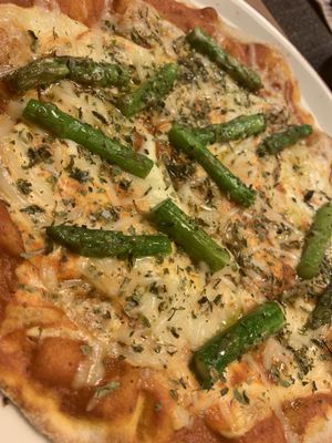 Pizza at Beagle in Sabadell