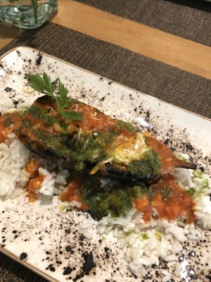 Berenjena 🍆 rellena at Beagle in Sabadell