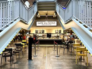 store front at Caffe Spettacolo in Bern