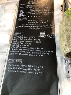 Menu at La Vie La Vie Comptoir Sante in Saint-hyacinthe