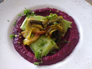 Pasta on beetroot puree at Zwei und Zwanzig in Geisenheim