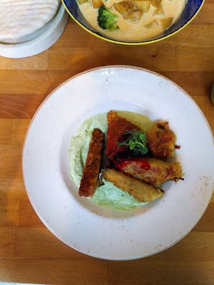Tempeh-Schnitzel at Zwei und Zwanzig in Geisenheim