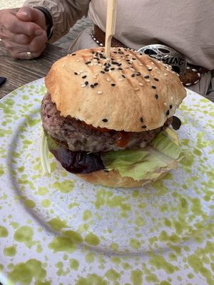 Black Bean Burger 🍔   at Zwei und Zwanzig in Geisenheim
