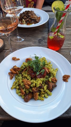  at Zwei und Zwanzig in Geisenheim