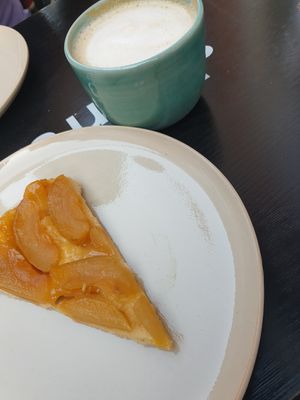 apfeltarte at Zwei und Zwanzig in Geisenheim