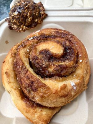Massive cinnamon bun and chocolate oat cake! ❤️ at Umeke Market in Honolulu