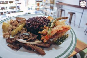 Brown Rice with Thai Health Food 50-80฿ at Brown Rice Healthy Canteen in Koh Samui
