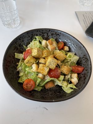 Caesar salad w tofu  at Aparaat in Tartu