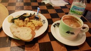 Vegan tortilla and coffee at K2 in Bilbao