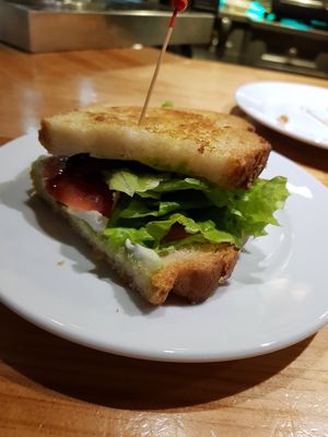 Sandwich with vegan mayo at K2 in Bilbao