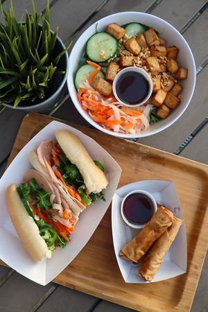  at 6-1-Pho in Columbus