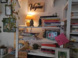 Decor at Dulcamara Bio Vegan Bistrot in Verona