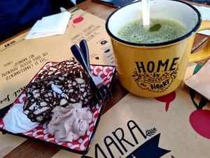 Chocolate salami and matcha tea at Dulcamara Bio Vegan Bistrot in Verona