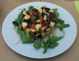 Excellente ratatouille crue at B12 in Toulouse
