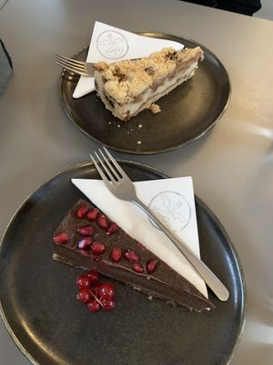 Heaven on Earth 🤤😍 baked apple pie and raw pomegranate cake #Veganuary at Vegan's Prague in Prague