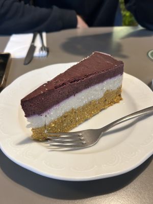 Torta carote e mirtilli  at Vegan's Prague in Prague
