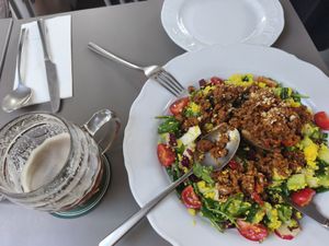 מנה מדליקה at Vegan's Prague in Prague