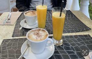Frisch gepresster O-Saft  #Veganuary at Eco Eco in Tenerife