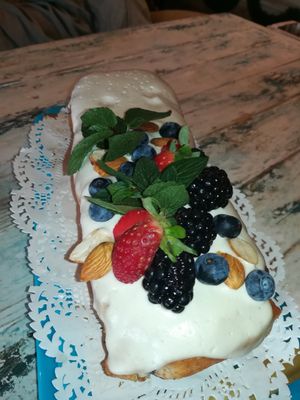 Strawberry vegan cake at Eco Eco in Tenerife