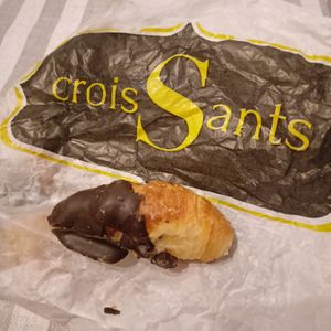 Chocolate dipped V croissants at Crois-Sants in Barcelona
