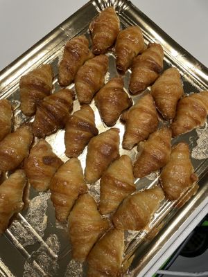 Sweet vegan minis  at Crois-Sants in Barcelona