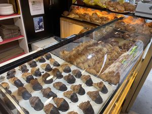 The vegan trays  at Crois-Sants in Barcelona