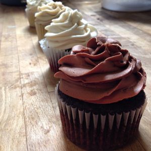 Cupcakes! at For Goodness Cakes in Mount Vernon