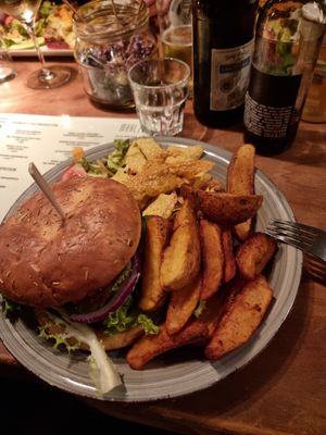 It's burger time 🍔 🍔 🍔  #Veganuary at Steffenhagen in Dresden