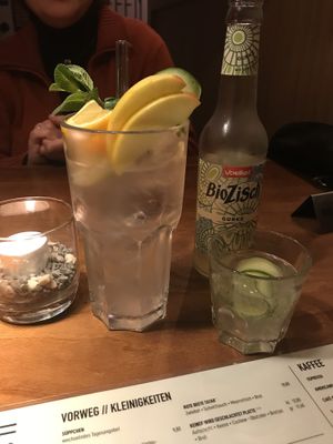 homemade lemonade and bio zisch gurke   at Steffenhagen in Dresden