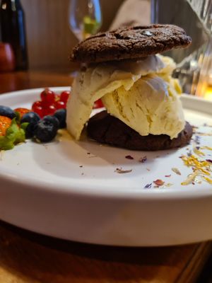 Eiscremesandwich at Steffenhagen in Dresden