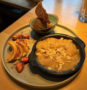 rhubarb crumble!  at Steffenhagen in Dresden