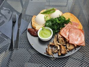 Big breakfast with added Hollandaise sauce and vegan eggs at Matcha Mylkbar in St Kilda