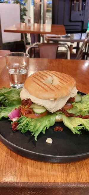 Maxi vegan bagel at Bagel Street - Hotorget in Stockholm