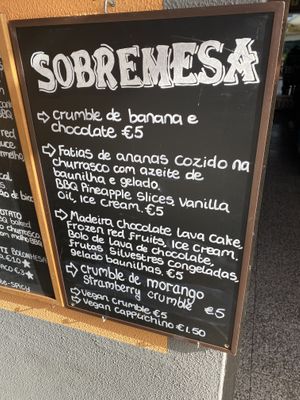 menu - vegan crumble  at O Forno in Calheta