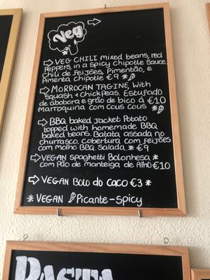 Vegan menu of April 7th 2019 + a pasta vegano (italian fusilli tossed in a roasted squash & chickpea sauce). at O Forno in Calheta